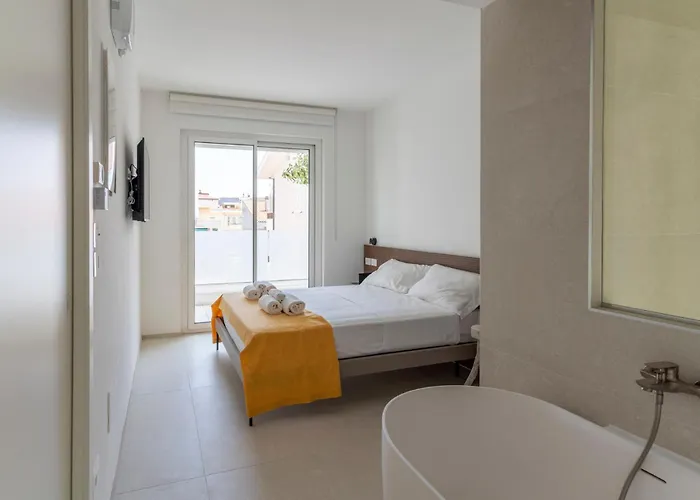 公寓式酒店 Hotiday 朱利亚诺瓦