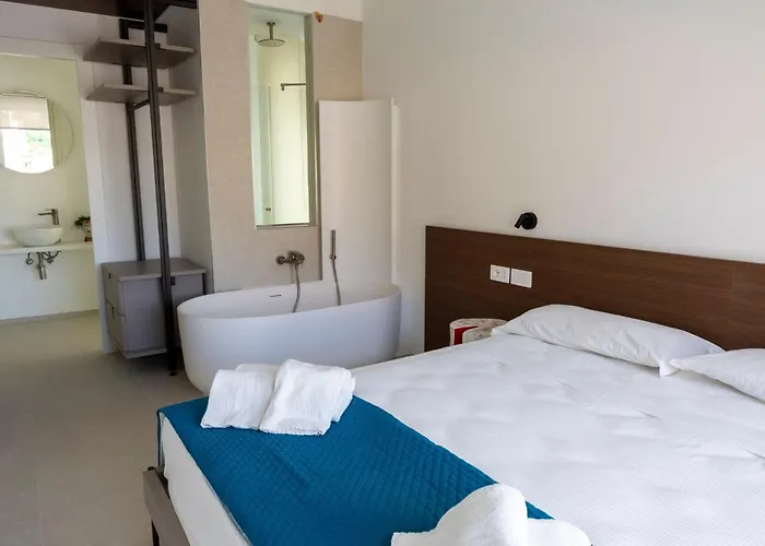 Hotiday 公寓式酒店 3*